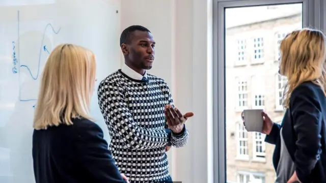 ऑफिसमध्ये वाद घाला, पण पुढच्याचा आदर ठेवा