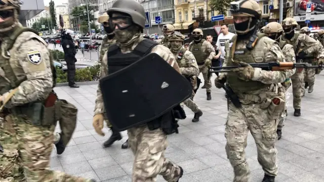 Обшуки в Гулівері