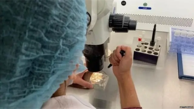 పాక్ టెస్ట్ ట్యూబ్ బేబీ