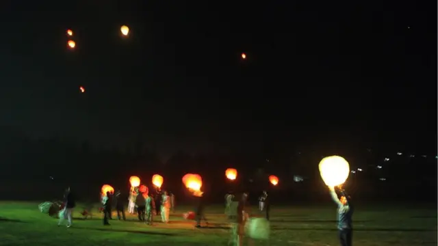 شب غزل و پرواز فانوس ها با پیام "باهم برای هم" از آخرین برنامه‌های جشنواره بود