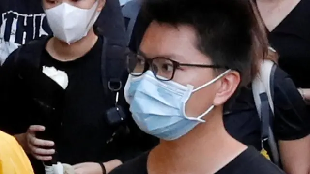 马俊文（中）在示威活动上（15/6/2020）