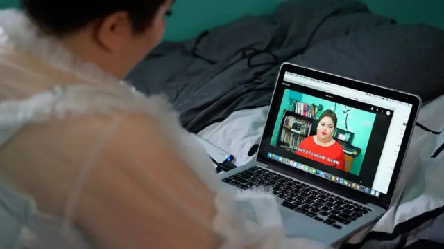 汪綺自己經營YouTube頻道