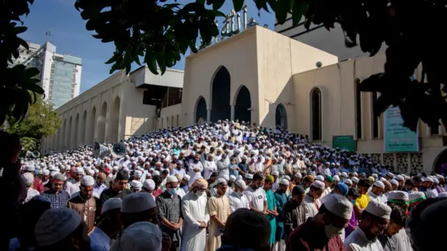 Kozoynak bilan etuk sargish porno surat