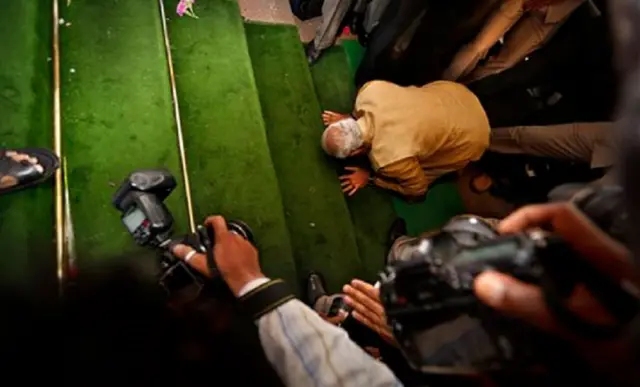 नरेंद्र मोदी