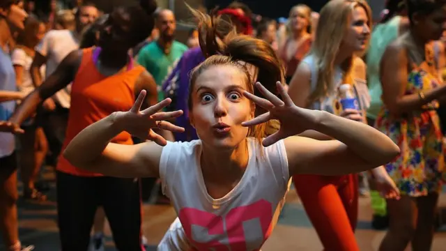 Fiesta matutina en Londres, en 2013