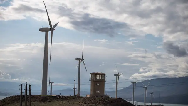 نیروگاه بادی منجیل