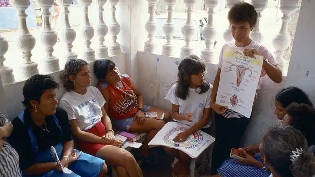 L'éducation sexuelle est essentielle pour que les hommes et les femmes puissent profiter davantage du sexe.