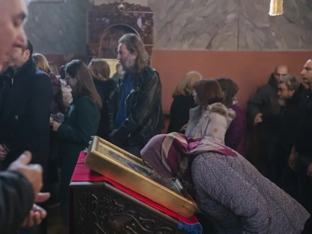 božić, vernici, molitva