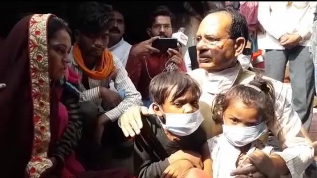 मध्यप्रदेश के गुना में मज़दूर को ज़िंदा जलाया