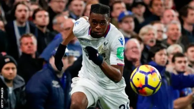 DRC inamtaka mlinzi wa klabu ya Uingereza ya Crystal Aaron Wan-Bissaka aichezee timu ya taifa