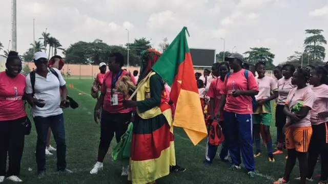 Fan di display as Cameroon welcome cup