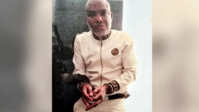 Nnamdi Kanu akiwa amefungwa pingu