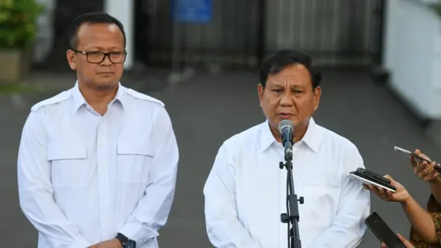 Edhy Prabowo (kiri) dan Prabowo Subianto (kanan)