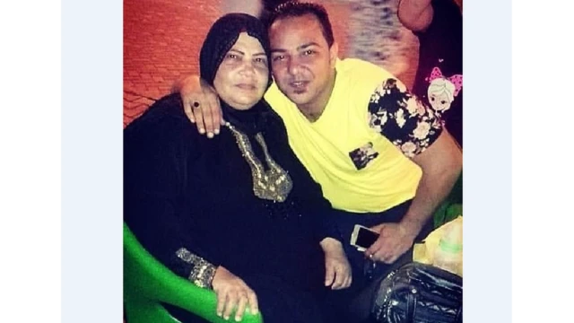 محمود ووالدته
