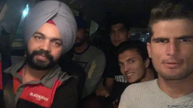 ਟੈਕਸੀ ਡਰਾਈਵਰ ਲਵਪ੍ਰੀਤ ਸਿੰਘ, ਪਾਕਿਸਤਾਨ ਕ੍ਰਿਕਟਰ