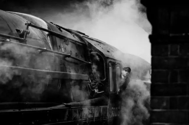 रेलवे फ़ोटो थीम