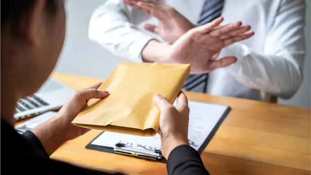 ભ્રષ્ટાચારની પ્રતીકાત્મક તસવીર