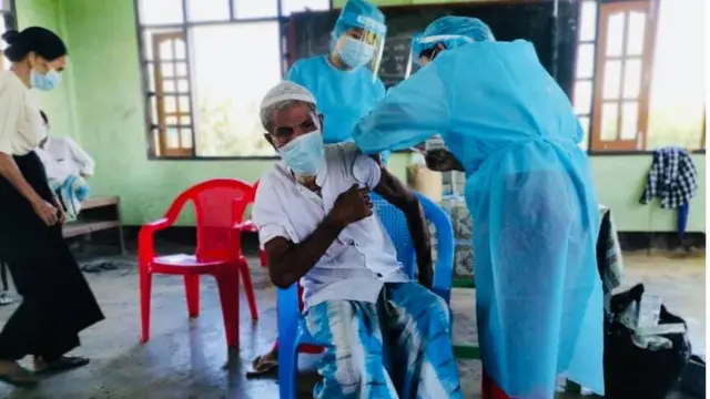 တချို့မြို့နယ်တွေက မွတ်ဆလင် IDP စခန်းတွေနဲ့ ရခိုင်စစ်ဘေးရှောင် စခန်းတချို့တို့မှာ နေထိုင်သူတွေထိုးပေးပြီးဖြစ်