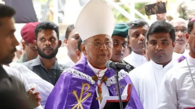 ကိုလံဘိုမန်ဂိုမန်ဂျင်ကတော့ နောက်ထပ်ဖောက်ခွဲမှုတွေပြုလုပ်မယ့် နေရာ စာရွက်စာတမ်းတွေပေါက်ကြားတာကိုတွေ့ခဲ့ရတယ်လို့ဆိုပါတယ်။