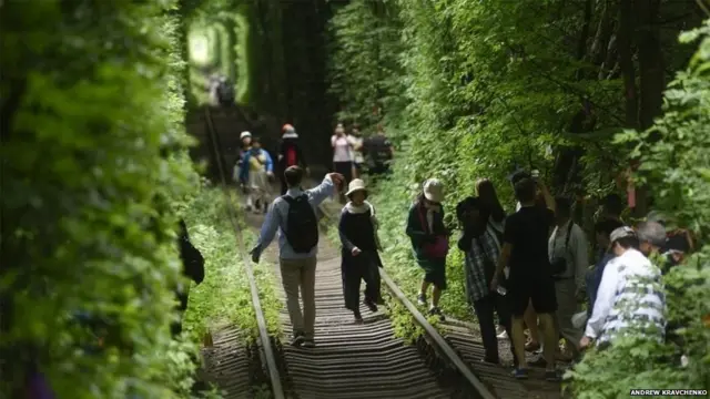 प्यार की गली