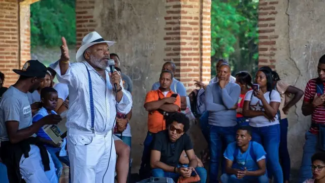 يعد سولانو واحدا من أبرز نشطاء الدومنيكان البارزين