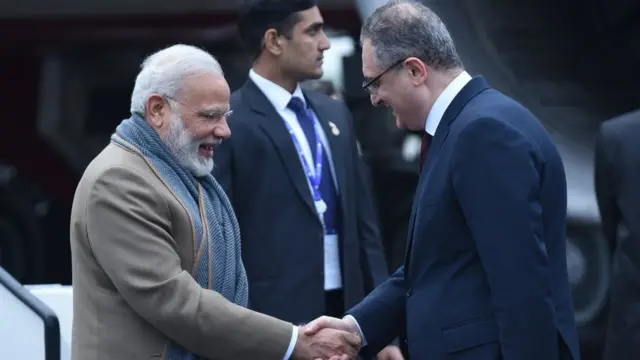 नरेंद्र मोदी