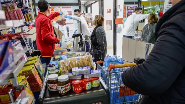 Супермаркети