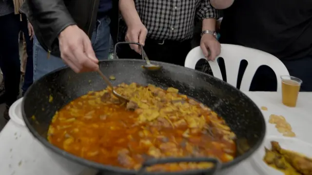 Si lleva chorizo, no es paella.