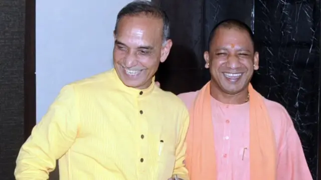 सत्यपाल सिंह योगी आदित्यनाथ के साथ