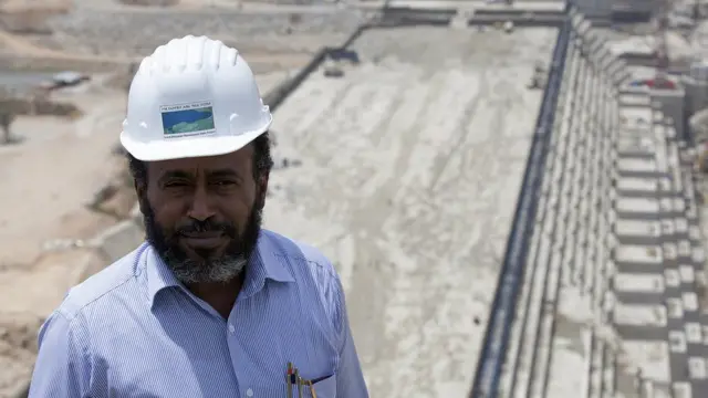 ኣካያዲ ስራህ ግድብ ሕዳሰ ኢትዮጵያ ኢንጅነር ስመኘዉ በቀለ፡ ኣብ ዝሓለፈ ወርሒ ኣብ ማእኸል መገዲ ኣዲስ ኣበባ ሞይቱ ተረኪቡ