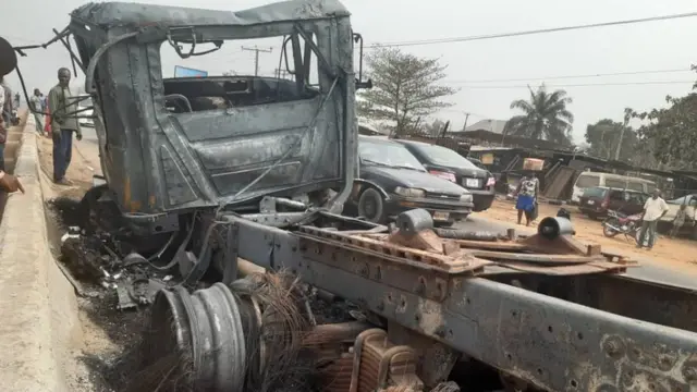 Ụgbọala gbara ọkụ n'Ogbaku