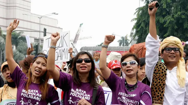 Une manifestation contre la polygamie en Indonésie.