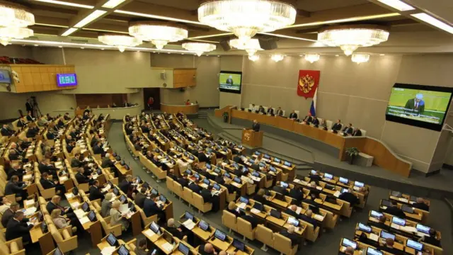 রুশ সংসদ দুমায় মি. পুতিনের আদেশ অনুমোদিত হতে হবে।