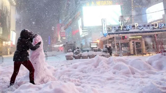 필연적으로 기상 관측에는 빈틈이 있을 수밖에 없다.