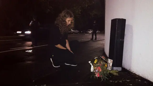 Участница Pussy Riot Мария Алехина около мечети, где произошло нападение