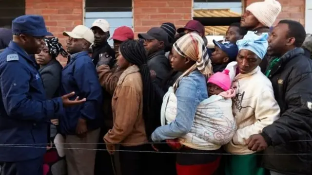 झिम्बाब्वे, मुगाबे