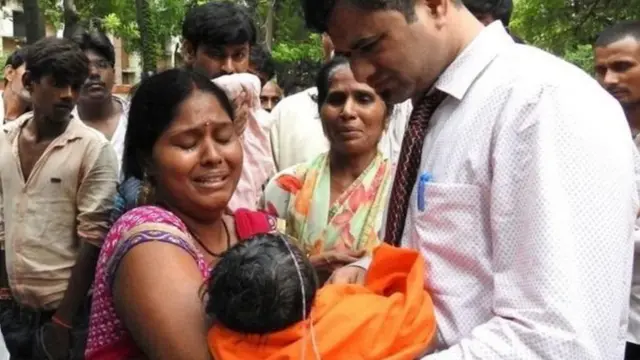 ઓગસ્ટમાં ગોરખપુરની સરકારી હોસ્પિટલમાં બાળકોનાં મૃત્યુ થયા હતા