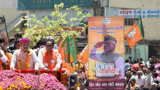নির্বাচনী প্রচার: পাকিস্তানকে 'উচিত শিক্ষা' কি শাসক দলের পক্ষে যায়?