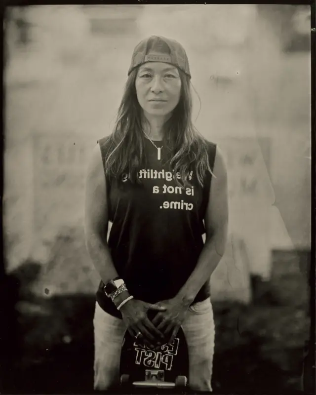 портрет скејтерке