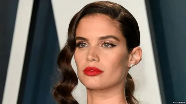 पुर्तगाली मॉडल सारा सैंपियो