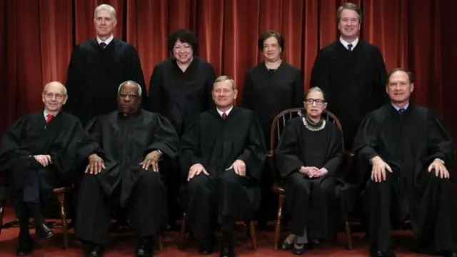 قضاة المحكمة العليا