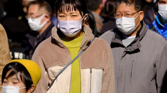 Mask-wearers in Japan