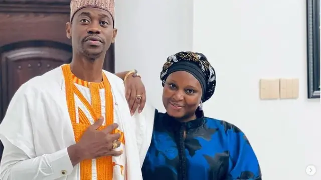 Aworan Adedimeji Lateef ati Mo Bimpe iyawo rẹ