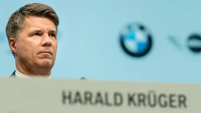 انتقاد‌ها از هارالد کروگر، مدیر ب ام و در ماه‌های اخیر افزایش یافته است