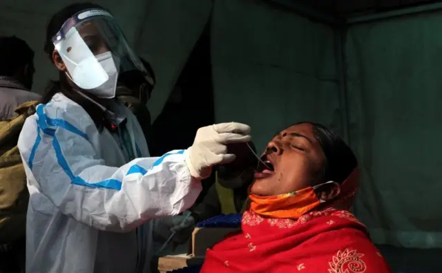 कोभिड परीक्षण