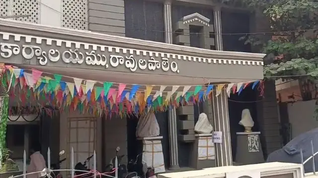 సర్ ఆర్థర్ కాటన్ విగ్రహం