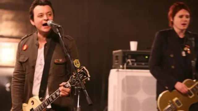 瘋狂街頭傳教士樂隊為支持古巴反抗美國，前往哈瓦那舉辦一場演唱會。