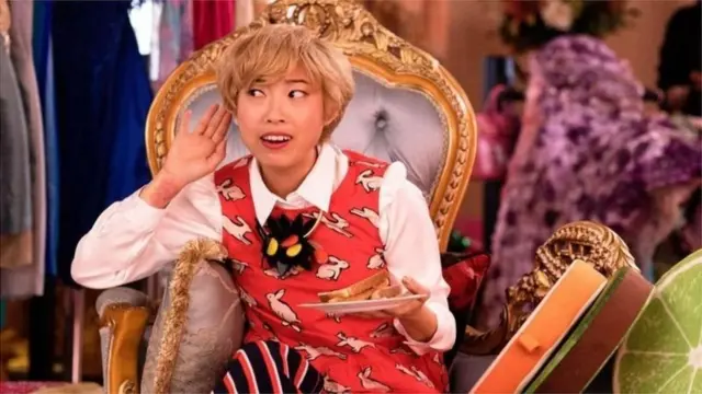 Adegan dalam film Crazy Rich Asians, orang super kaya yang tinggal di Singapura.