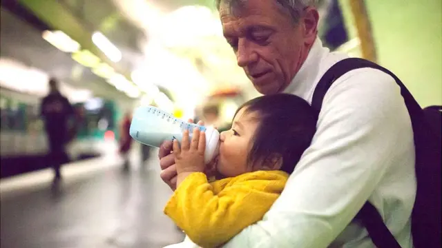 பால் பாட்டில்கள்