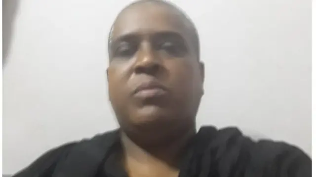 ন্যাড়া মাথার এই ছবিটি ফেসবুকে আপলোড দেন জাহিদা পারভীন।